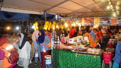 第二次在柔州巴西古当举办的马泰美食博览会吸引大批人潮，主办单位相信这次可吸引3万至4万人次到场。