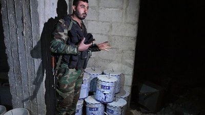 俄罗斯军人在叙利亚杜马镇发现的“化武实验室”。  