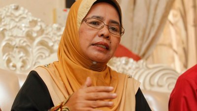最近获巫统恢复党籍的哈米达不排除会加入马来西亚土著权威党。
