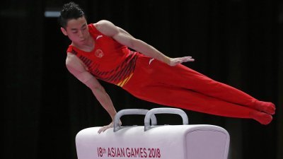 中国的世锦赛亚军林超攀发挥出色，以86.75分摘下了男子全能冠军，成为本届亚运体操赛的首金得主。