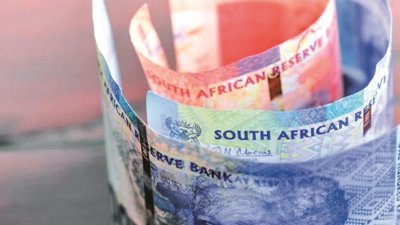南非兰特兑美元周四一度贬值1.7%。