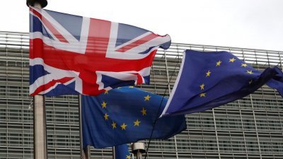 欧盟正准备提供临时许可，避免在英国无序脱欧情况下，由伦敦提供的衍生工具结算服务会突然中断。