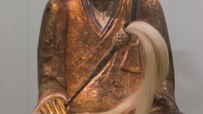章公祖师肉身坐佛像，在福建省三明市大田县吴山乡阳春村和东埔村共同拥有的普照堂，被供奉了上千年，于1995年12月15日发现被盗。