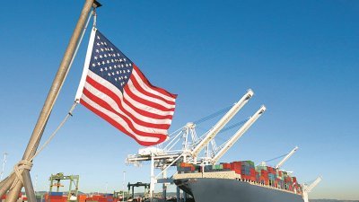 2017年美国整体货品与服务贸易赤字扩大，达5660亿美元，比前一年度增加612亿美元，也是自2008年以来最大差距。