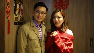 袁伟豪及黄智雯出席新剧饭局。