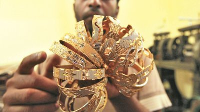 印度珠宝商在零售需求反弹之下补充库存。