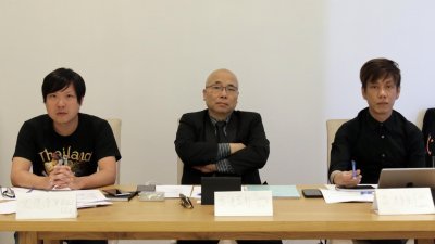 本地导演蔡业翰（左起）、梦行者执行董事苏耀经及香港导演蓝兆基为《我要做特务》选角。