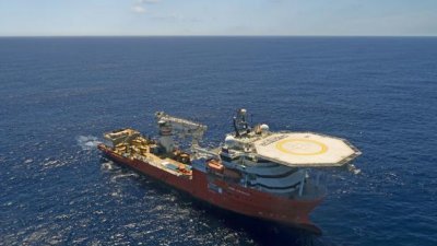 美国深海探索公司“无限海洋”（Ocean Infinity）的“海床建造者”号（图）已抵达搜索区域，开始投入搜寻马航MH370的工作。