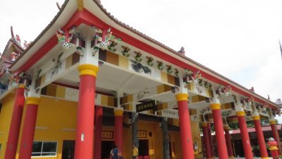 许多华人庙宇重新装修时，都会连带加强防盗措施，避免窃贼干案。