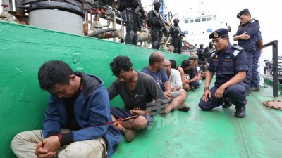 大马海事执法机构成功逮捕14名海盗。（摄影：刘维杰）