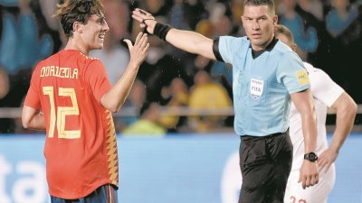 西班牙后卫奥德里奥索拉在主场以1比1战平瑞士的热身赛中凌空垫射破门，迎来国家队处子球。