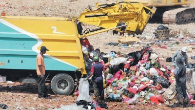 柔州大部分的垃圾土埋场已经不胜负荷，州政府将重新检讨及强化原本的垃圾分类政策。（档案照）