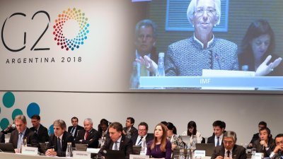 MF总裁拉加德在周六的G20财长会议开幕演说上警告，贸易纠纷升温，可能损害全球经济增长。-法新社-