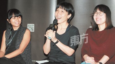 3位出色亚洲女导演卡蜜拉安迪尼（左起） 、陈翠梅和申秀媛担任《亚洲女导演的挑 战》论坛的主讲人发表演说，同时也与观众面对面交流。（摄影：张真甄）