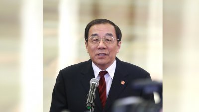中共中纪委副书记杨晓渡当选新成立的国家监察委员会主任。