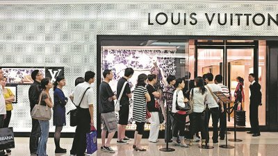 预计到2025年中国市场将占近半数的奢侈品销售。