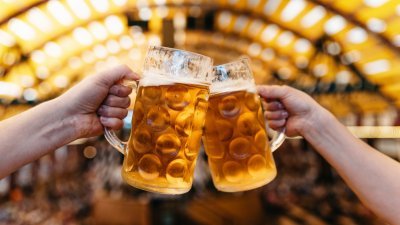 雪州行政议员拿督阿都拉昔指雪州政府的立场很清楚，不打算批准任何一方主办啤酒节。