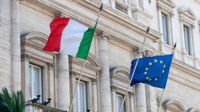 欧盟执委会首次动用权力，将违反规则的意大利预算打回去重做。