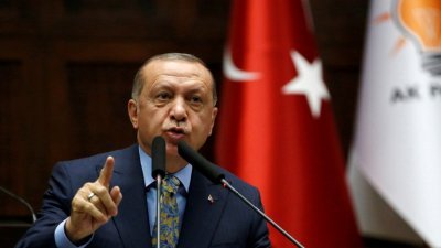 土耳其总统埃尔多安在安卡拉，向他领导的正义与发展党党员发表演说时，要求沙地政府交代哈苏吉遇害案幕后真凶。