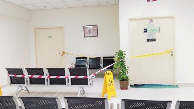 梁永成医生的诊室案发后暂时封锁，以便警方展开调查。事件也造成梁永成医生身体约30%被灼伤。