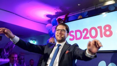 极右瑞典民主党党魁奥克松周日晚对支持者表示，选举结果对该当而言是场胜利。初步选举结果显示，瑞典民主党取得62个议席，成为国会第3大党。
