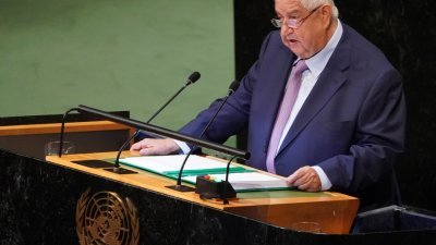 叙利亚外交部长穆阿利姆在联合国大会的演说中，要求美国、法国和土耳其的军队，撤出叙利亚。