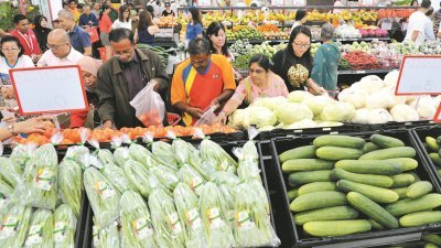 槟州政府有意从7月1日起，实施“无塑料袋日”，但多数民 众已习惯以塑料袋来盛装新鲜肉类和蔬果。
