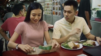 大马麦当劳的“辣死你妈”宣传手法，引起两国人民热烈讨论，大马网民发起了网上联署行动，要在9月16日的马来西亚日前，集结百万个签名支持将椰浆饭列为国菜。