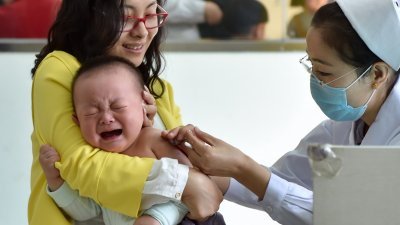 卫生部将会为沙巴5岁以下的儿童，注射额外的小儿麻痹症疫苗。