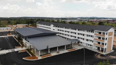 位于巴西古当马赛城的新廊华小新校舍已竣工，11月30日获得竣工准证，一旦转校等后续准备工作完成，预计将能在2020年3月正式开课。