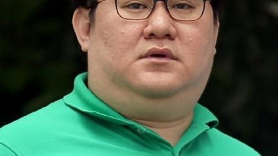 被告叶炳俊涉嫌欺诈，周三在法庭认罪。
