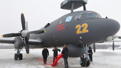 俄罗斯海军的伊尔-38N反潜巡逻机每天在北极海域巡逻，搜索和确认靠近重要航线的船只和潜艇。