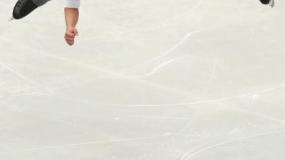 大马滑冰选手茹自杰在周四举行的2019年世界花样滑冰锦标赛中名列第24，得以晋级周六举行的自选项目，这也是他连续第四年晋级决赛。