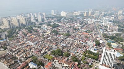 槟城整体房价中位价于2018年，下跌16.1%。（摄影：档案照）