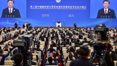 中国国家主席习近平周二在第2届进博会开幕式上发表主旨演讲，他表示中国开放的大门会越开越大。