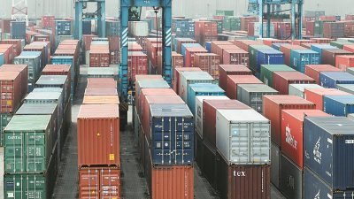 大马8月出口下跌0.8%，至813亿令吉。