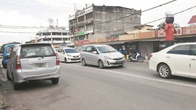 班达马兰新村大街停车收费再度喊停，市议会明年在提升基建后才规划落实。