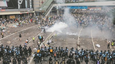 香港反送中发生至今已超过半年，大马华人对于反送中运动的关注和讨论热烈程度远高于其他国际课题，舆论发展到今天更是陷入巨大分歧。
