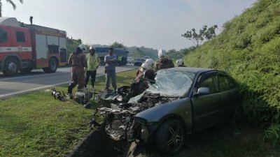 宝腾威拉轿车与沙石罗里发生碰撞，轿车司机当场毙命。