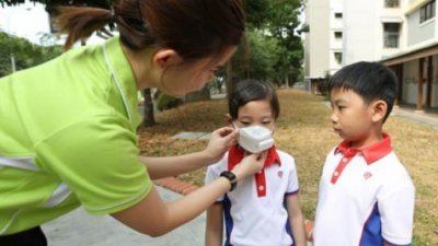 Innosparks研发的儿童口罩设计特别考虑到幼儿的脸部特征和头型大小，并结合了N95口罩防护烟霾、PM2.5颗粒和细菌病毒的功能。