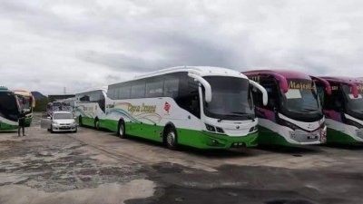 旅游巴士业者促中央政府聆听业者心声及所面对的严峻处境，提供相关援助。