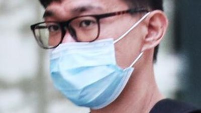 被告郑易辉（28岁，译音）抵触一项儿童与青少年法令。
