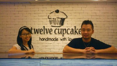 前DJ王盟友和艺人赵彩聆是在2011年创立Twelve Cupcakes蛋糕连锁店。（档案照）