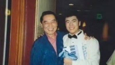 著名钢琴家傅聪因感染新冠肺炎不幸逝世，郎朗沉痛发文缅怀。