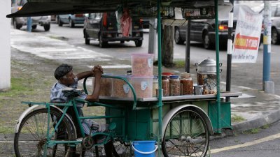 槟州还有8145名小贩未向槟威两地市政厅领取其援助金。（档案照）