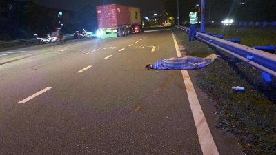 一名华裔男子周五晚横越巴西古当大道时，被一辆行驶中的轿车猛撞，头部受重创毙命。（图由警方提供）