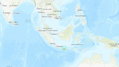 印尼东爪哇省玛琅海域发生里特制6.1级的地震已造成8人死亡。（图取自网络）
