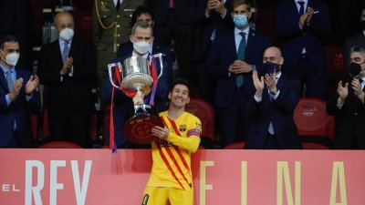 巴塞罗那队长梅西在对阵毕尔巴鄂的西班牙国王杯决赛梅开二度，跟随巴萨拿到第7个国王杯冠军，从而把个人球会生涯冠军数增加到第35个。