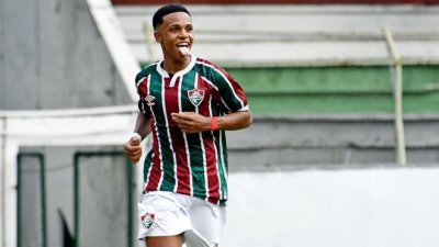 曼市周五官方宣布，与巴西球队弗鲁米嫩塞谈妥17岁少年凯伊的转会。