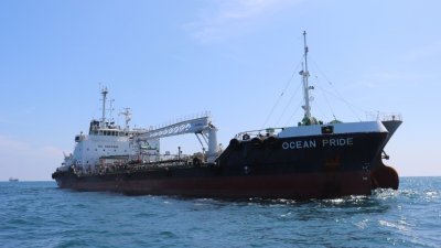库克群岛注册油槽船疑遭骑劫